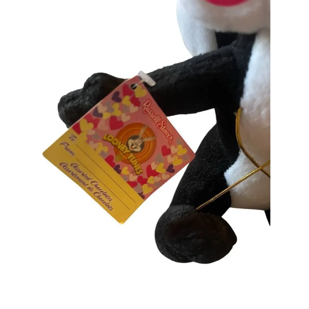 New Looney Toons Pepe Le Pew Rose Bouquet And Lipstick Kiss Stuffed Plush 10